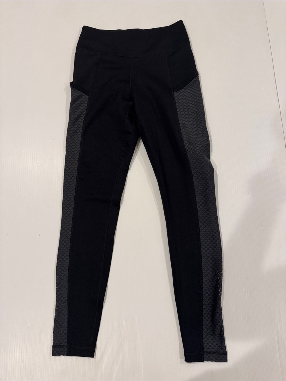 Nike Black Therma-FIT Performance Leggings Women’s Size Small